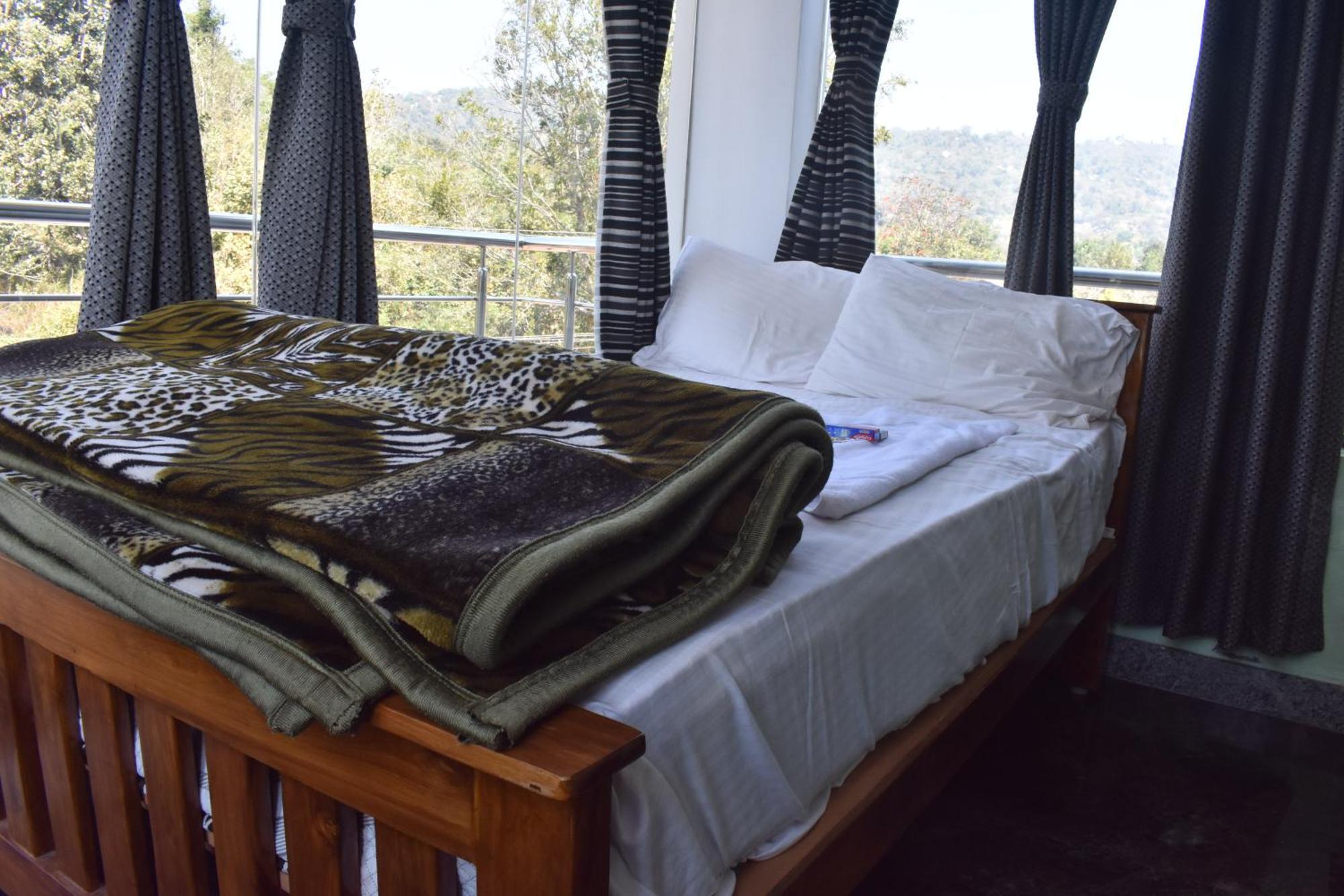 Yelagiri Goldhill Resort Exteriör bild