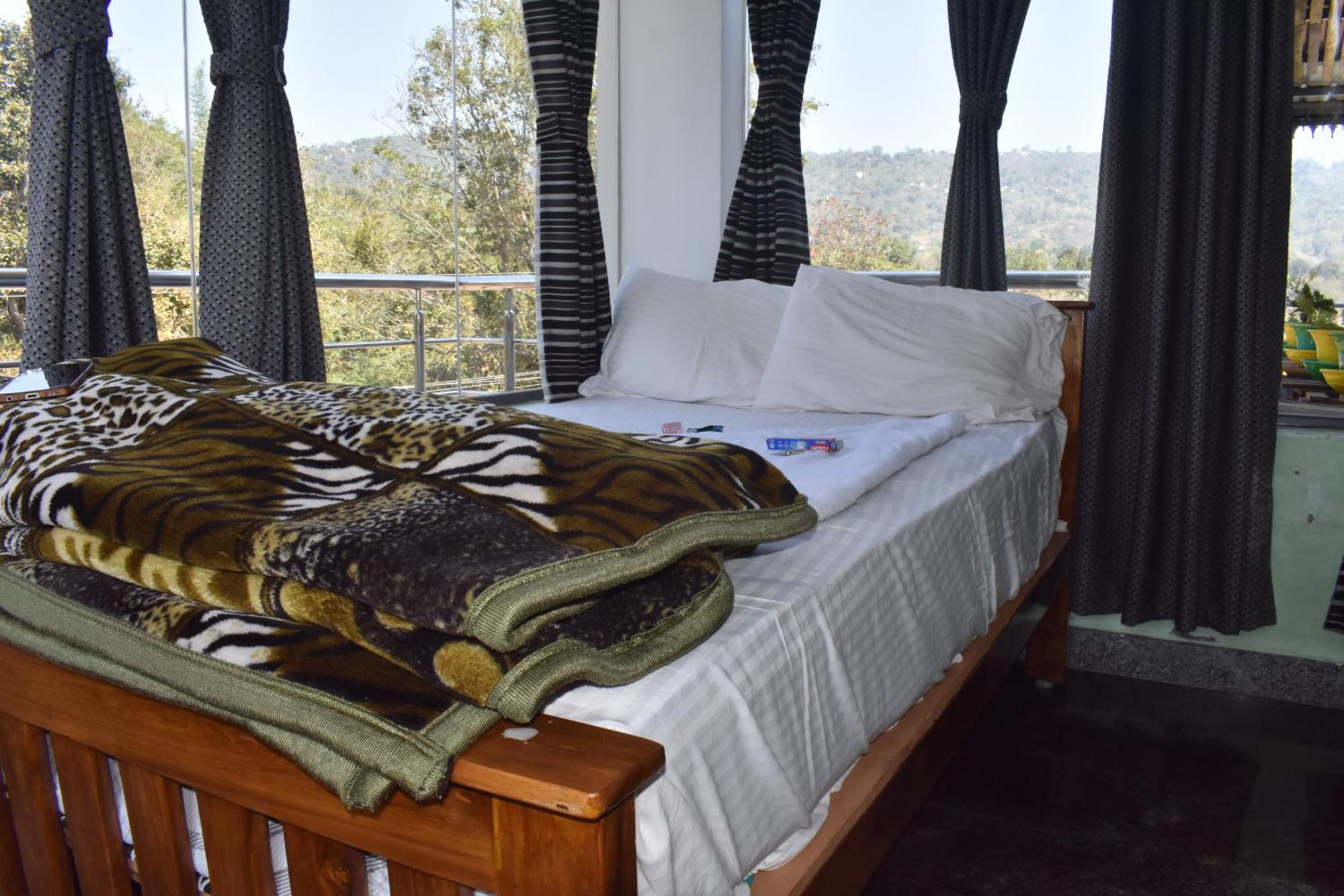 Yelagiri Goldhill Resort Exteriör bild