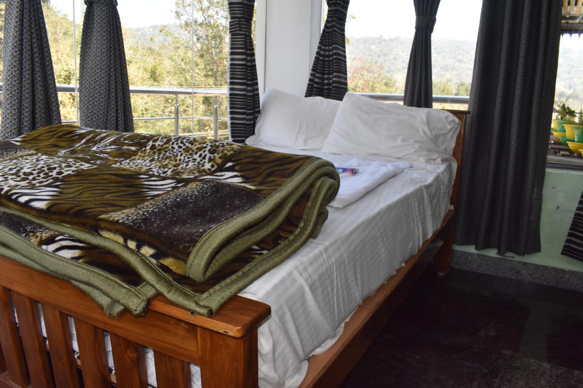 Yelagiri Goldhill Resort Exteriör bild