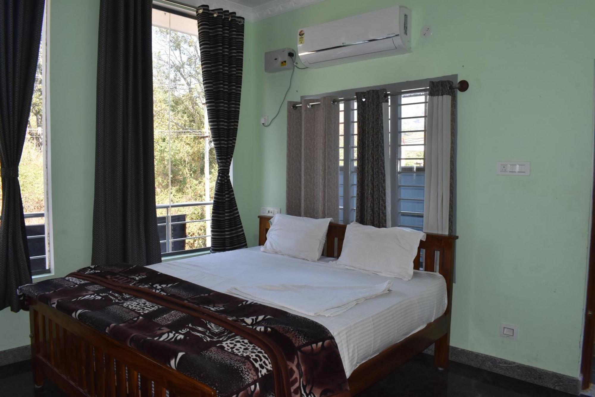 Yelagiri Goldhill Resort Exteriör bild